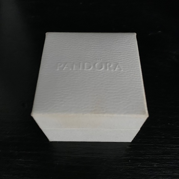 NIB *Stunning Pandora Crystal Drop Earrings* - Picture 3 of 4